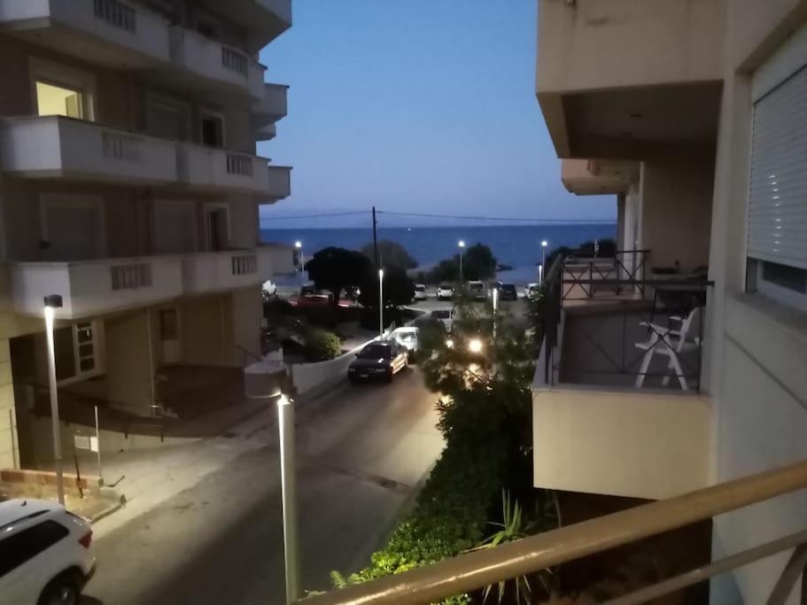 Τεσσαρι Στον Ναυτικο Ομιλο Χiου Lägenhet Chios Town Exteriör bild